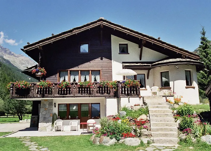 Chalet Sunstar